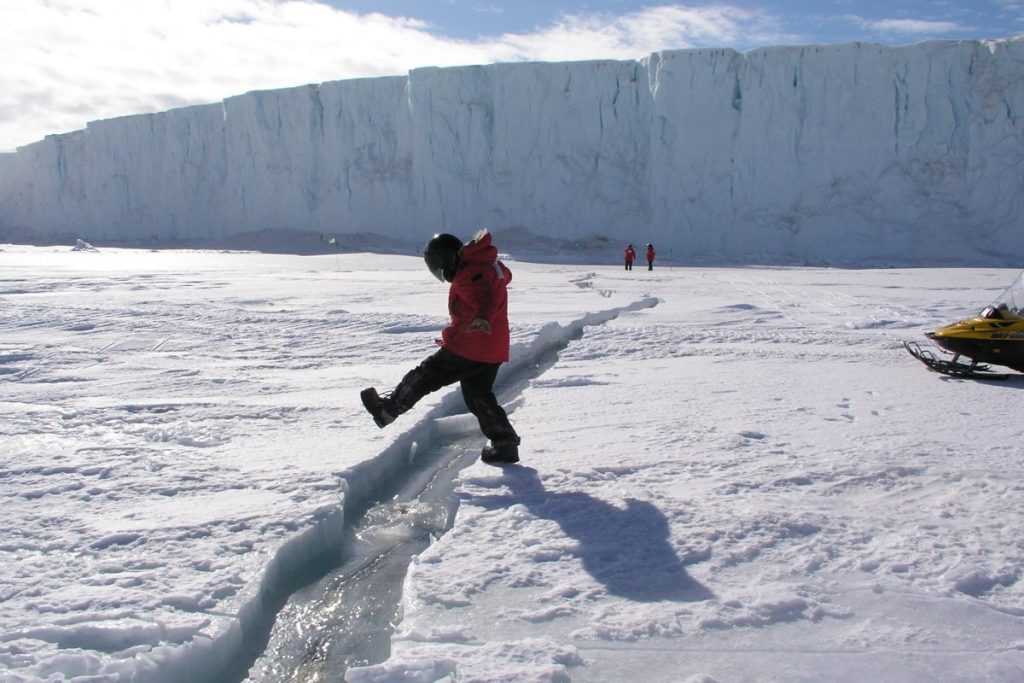 Icebergue com 200 m de espessura separou-se da Antártida