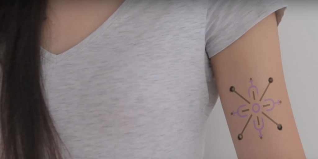 Tatuagens inteligentes mudam de cor e dão informações médicas