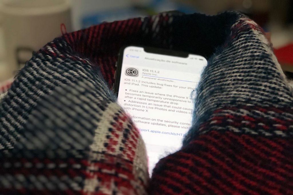Apple lançou o iOS 11.1.2 para resolver problemas no iPhone X