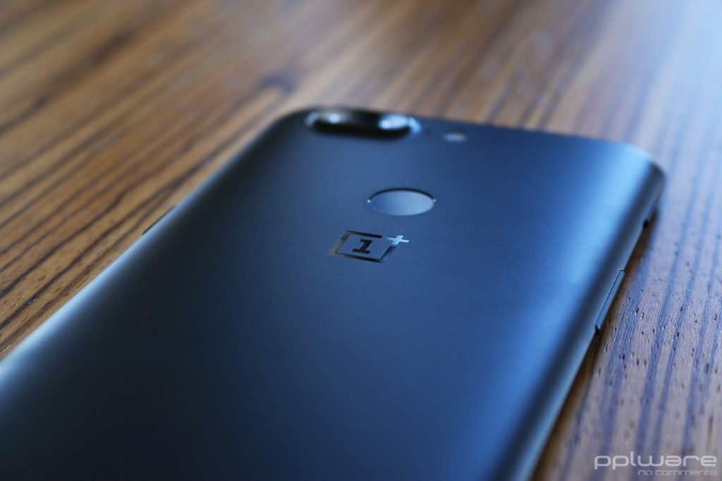 OnePlus 5T enfrenta iPhone X em teste de velocidade