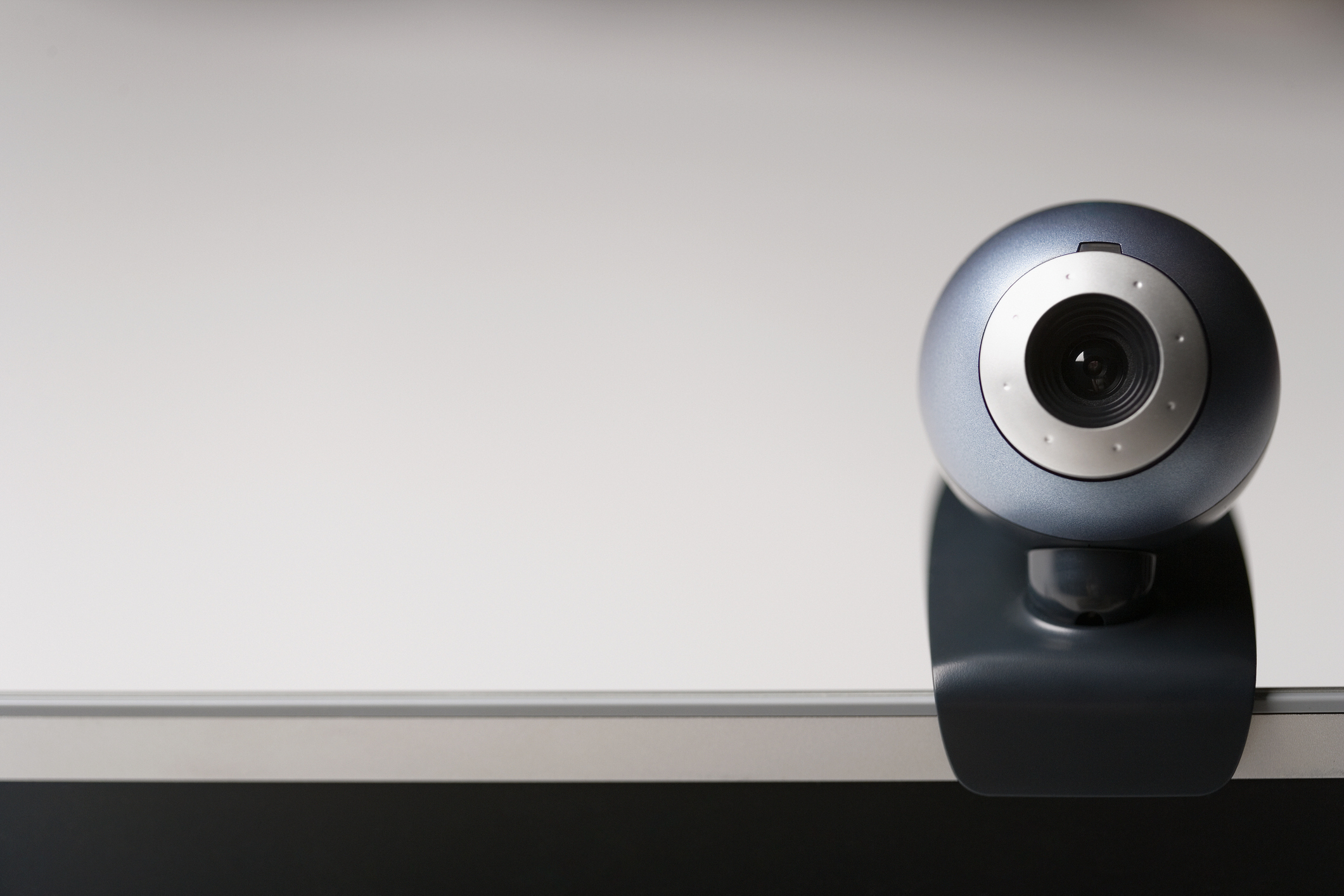 Questão semanal: 55% não tapa a webcam do seu computador