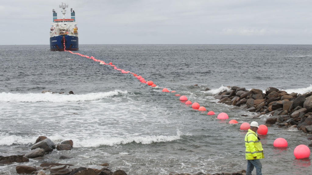 Portugal e Marrocos vão ficar ligados por cabo elétrico de 220 Km