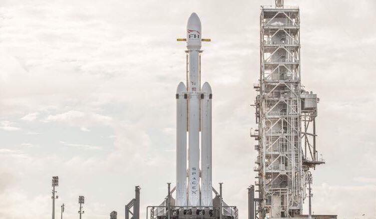 Já há data de lançamento para o Falcon Heavy da SpaceX