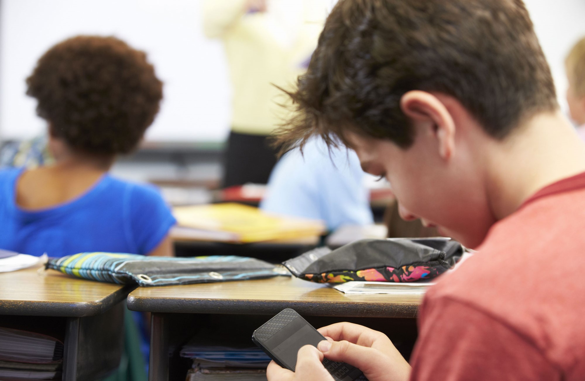 Portugal: 66% concorda em proibir o uso de telemóvel nas escolas