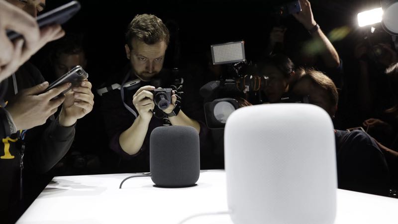 Siri do HomePod fica longe do que concorrência oferece