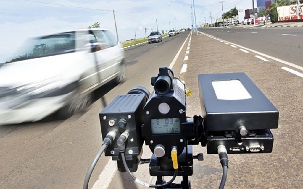 UE: Carros novos podem ter limitador de velocidade