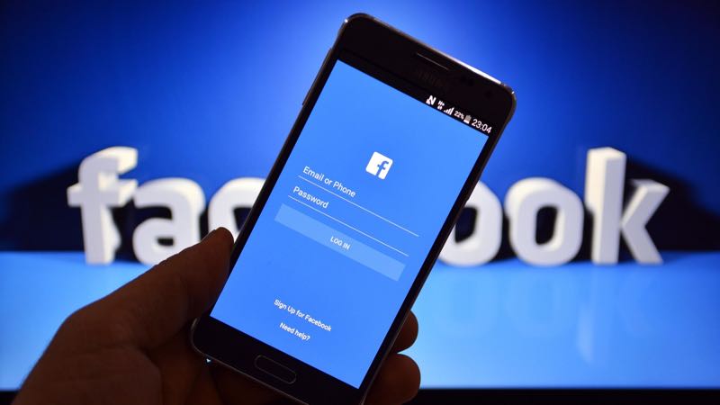 Agora também já pode procurar emprego no Facebook
