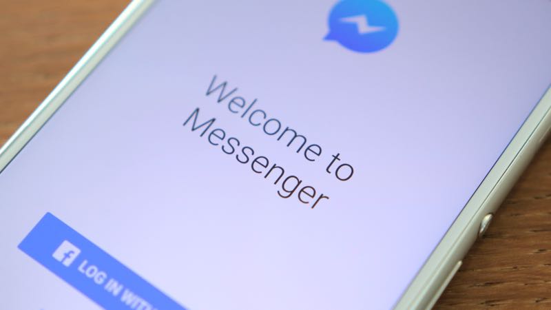 Use o leitor de códigos QR do Messenger para partilhar contactos