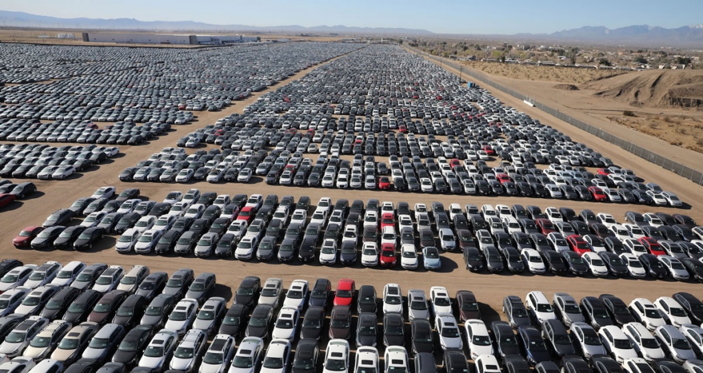 Volkswagen: Cemitério no deserto guarda milhares do Dieselgate