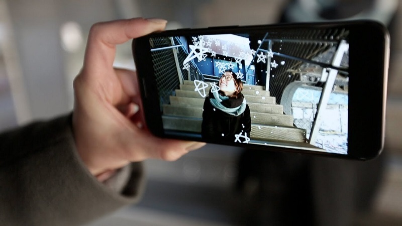 Just a Line – Uma aplicação de realidade aumentada colaborativa para Android e iOS
