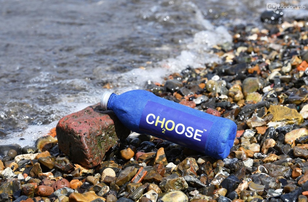 Ch2oose – Garrafa de papel reciclado para livrar os oceanos do plástico