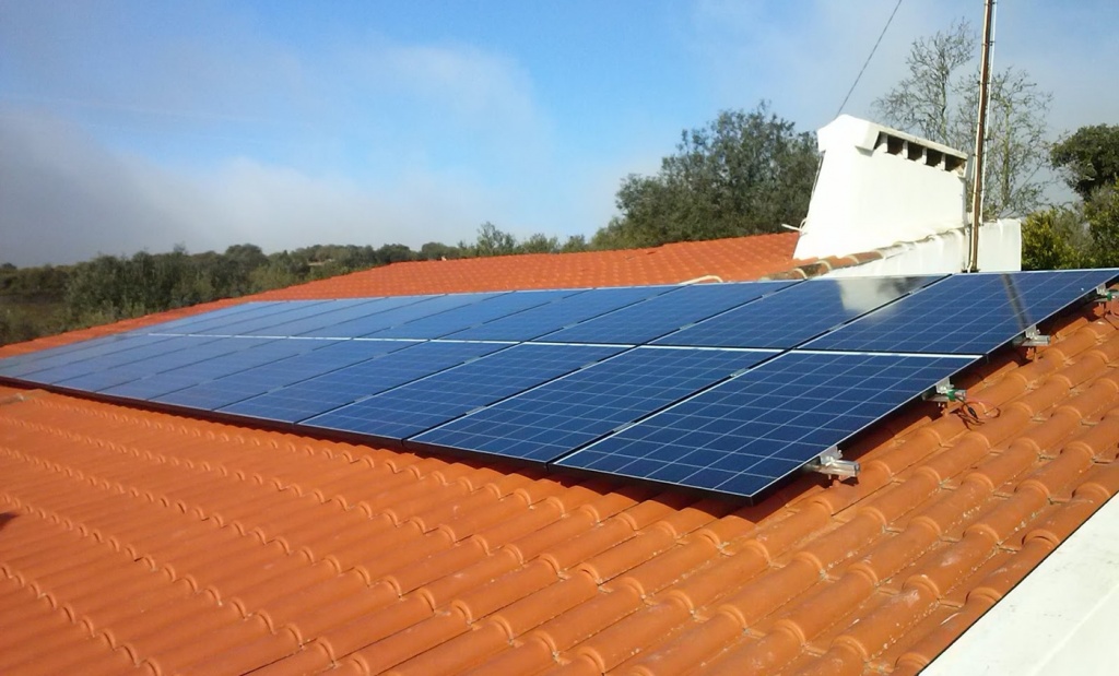 Obrigação de instalação de painéis solares em edifícios já em 2023?