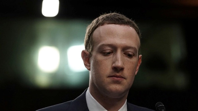 Zuckerberg obrigado a rever políticas do Facebook depois da reação dos funcionários