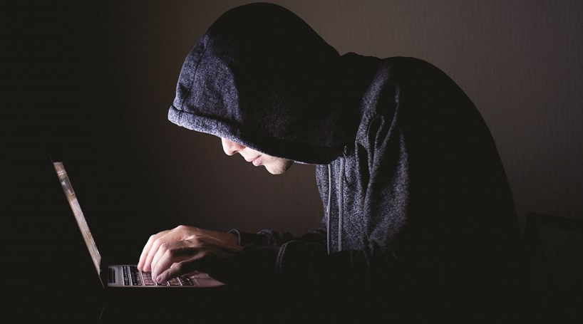 Questão semanal: Considera que os jovens estão bem informados sobre os perigos da Internet?