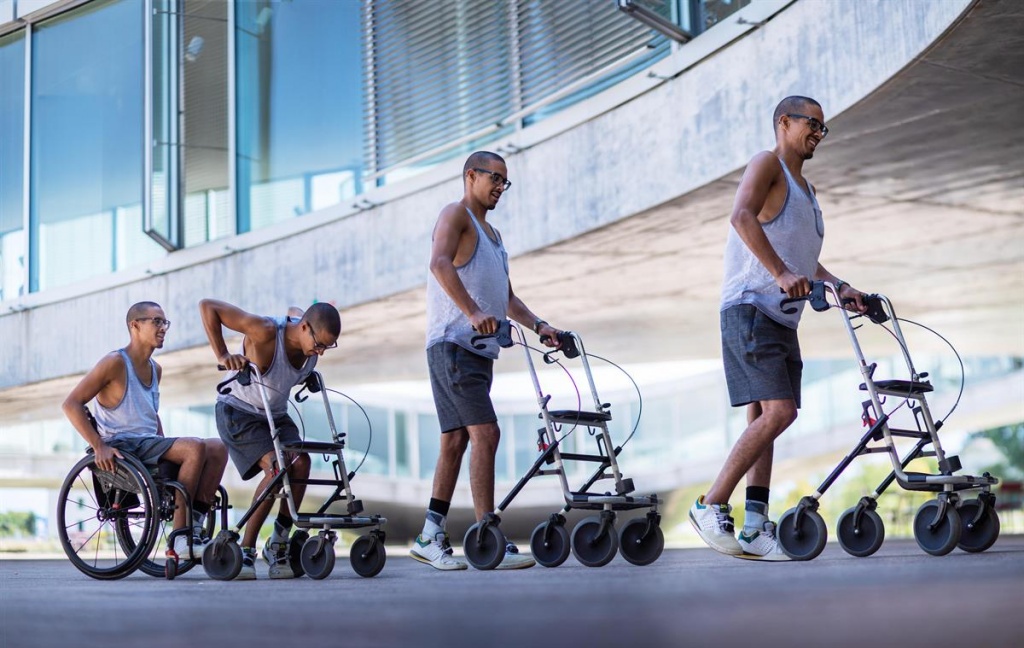 Implantes wireless permitem que pacientes paraplégicos voltem a andar