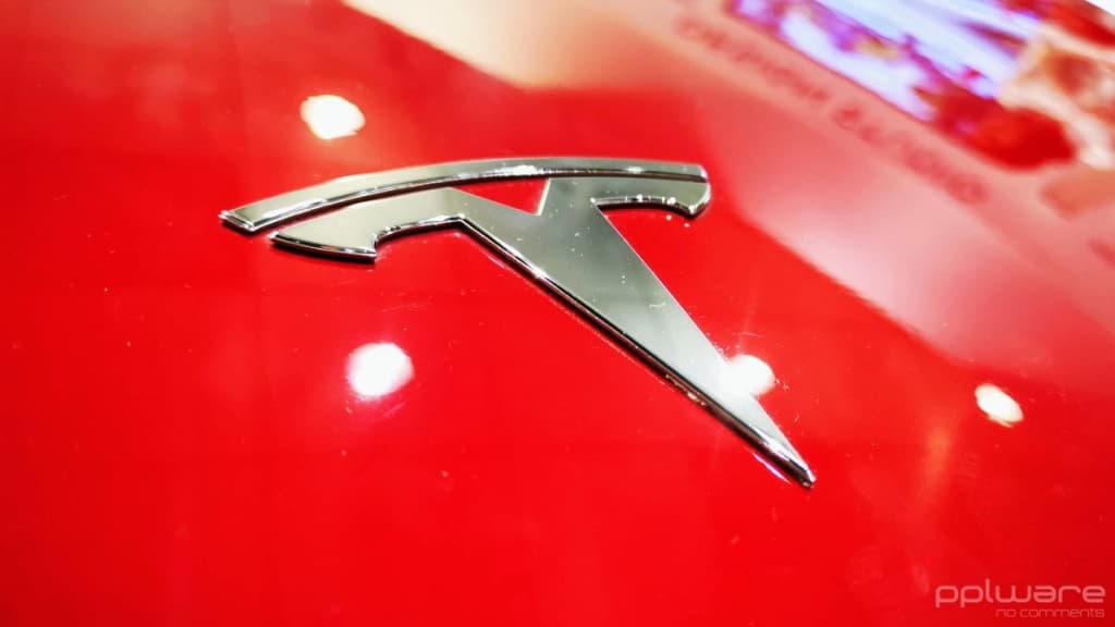 Recorde da Tesla! Está no clube de empresas que valem um bilião de dólares em bolsa