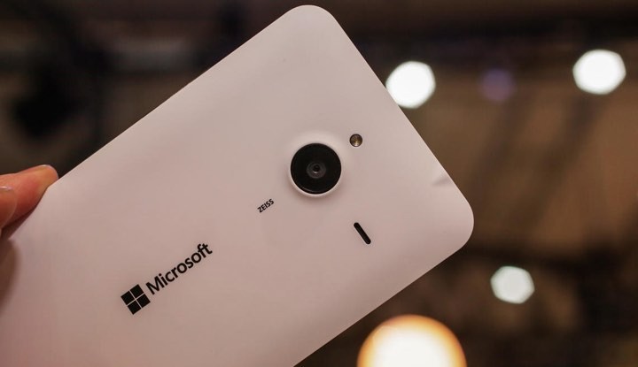 Mesmo depois de descontinuado, o Windows 10 Mobile voltou a receber uma atualização