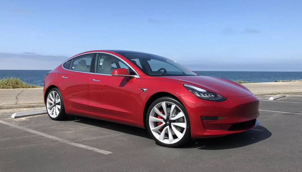 Tesla enviará 3 mil Model 3 para a Europa todas as semanas a partir de fevereiro de 2019