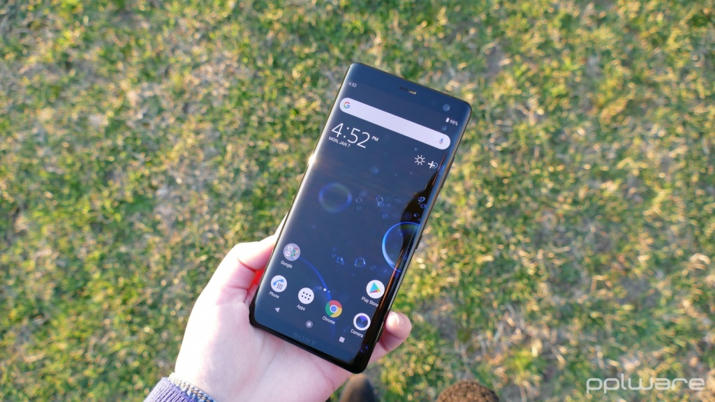 Análise: Sony Xperia XZ3 – Ainda vale a pena?