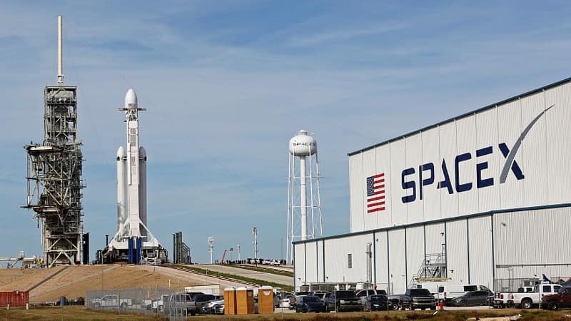 SpaceX prepara-se para dispensar 10% de toda a sua força laboral