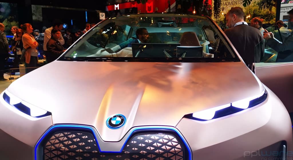 BMW quer tornar a interação com um carro tão natural quanto conversar com um amigo