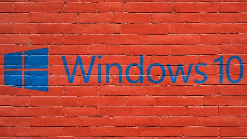 Se tem um disco USB ou um leitor de cartões não vai poder atualizar o Windows 10