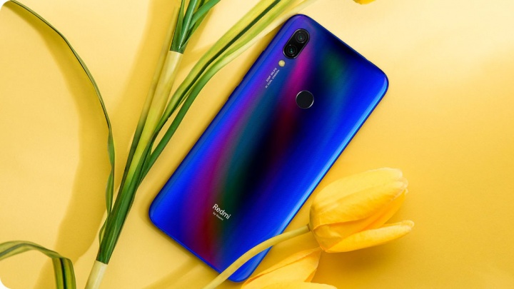 Xiaomi Redmi Y3 smartphone