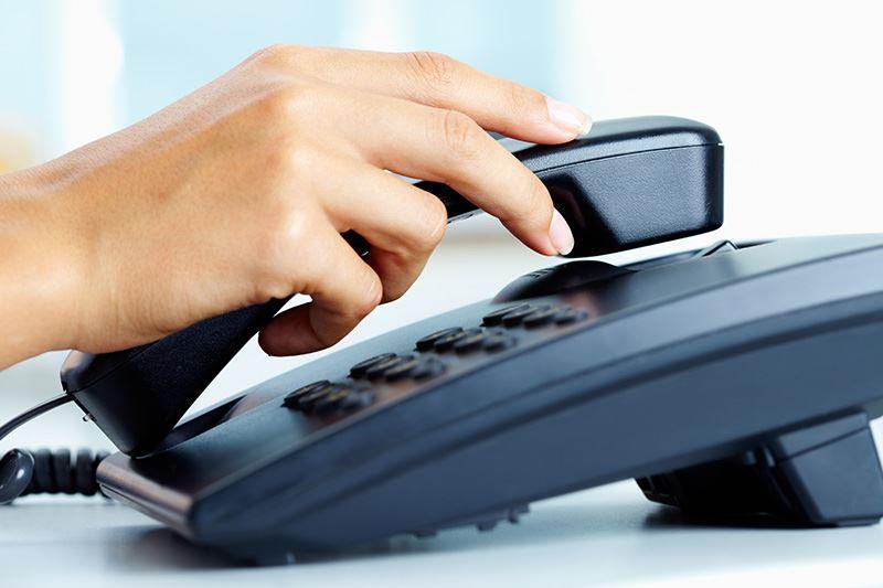 Governo acaba com serviço universal de telefone fixo
