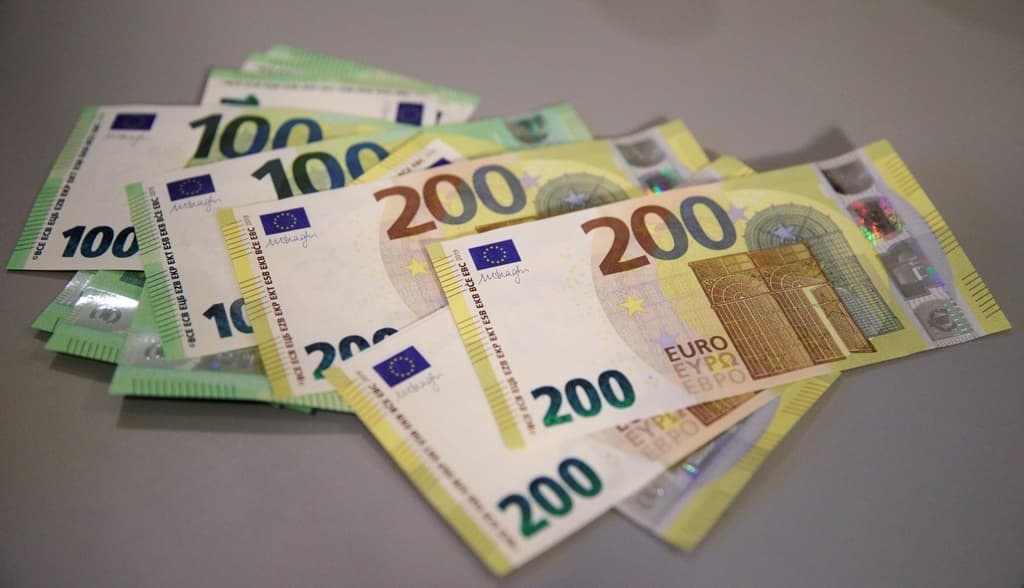 Portugal: Novas notas de 100€ e 200€ já na próxima terça-feira