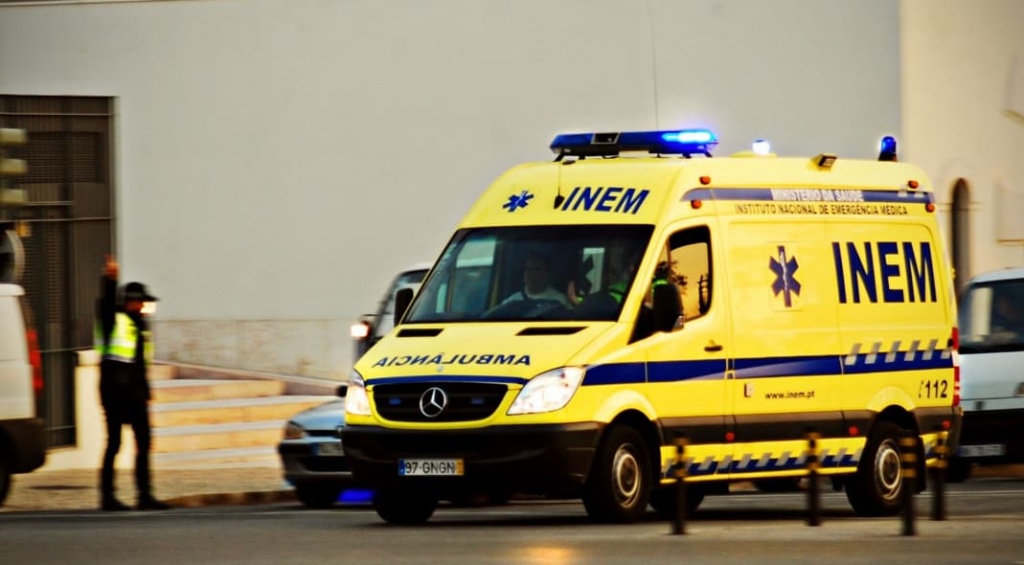 O ChatGPT e a IA vão passar a tratar das chamadas de emergência no 112