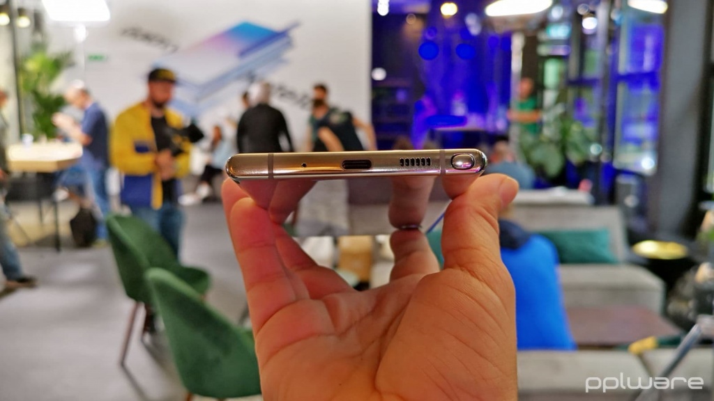 Note10: Samsung passou a usar funcionalidade que durante anos usou para gozar com a Apple