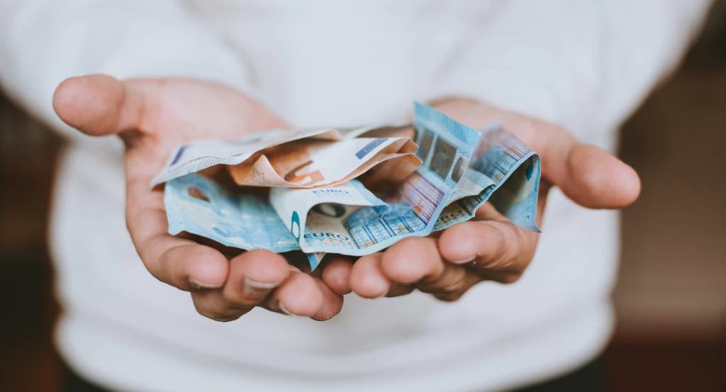 Pagamento do Governo de 90€ já amanhã! Veja o seu IBAN