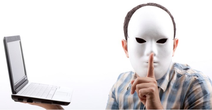 Tribunal Judicial de Braga: Condenada por criar perfil falso no Facebook