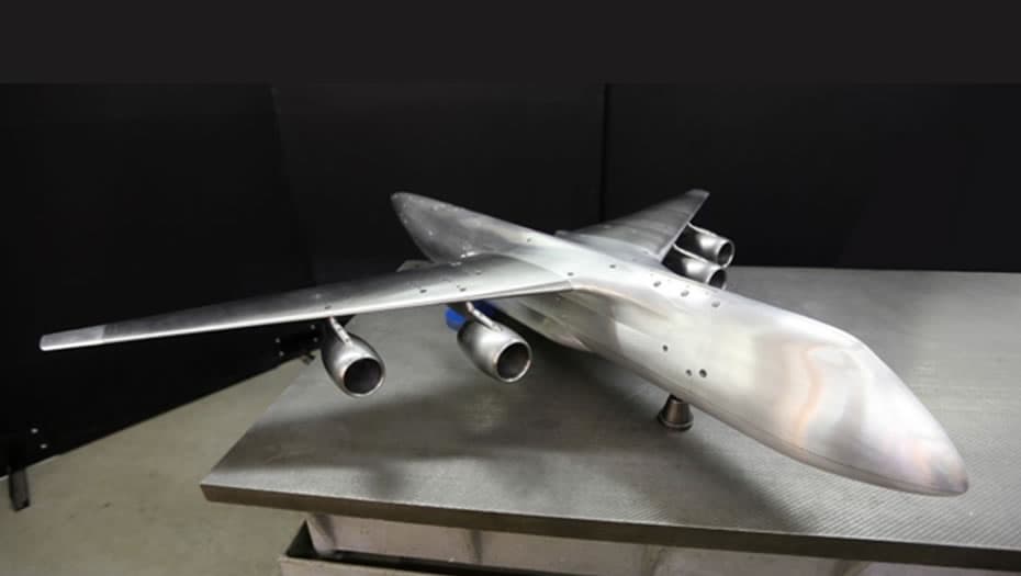 Rússia: Novo avião de carga superpesado para substituir icónico Antonov An-124