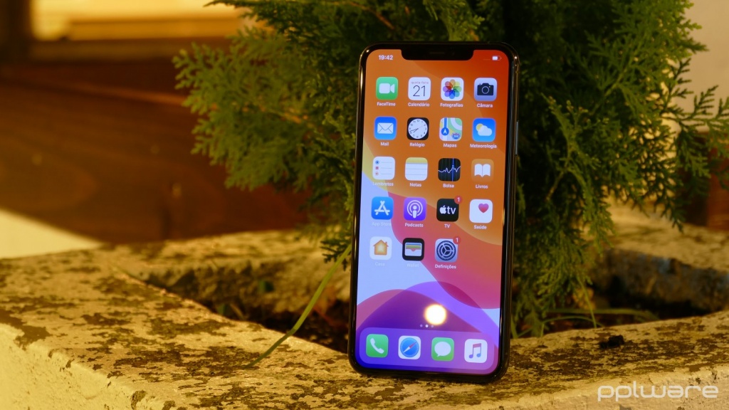Bug do iOS 13 leva a que apps desinstaladas continuam a consumir dados