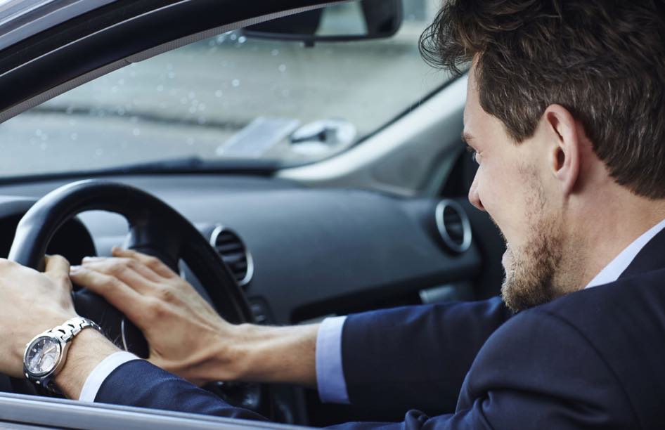 Código da Estrada: Afinal quando pode usar a buzina do seu carro?