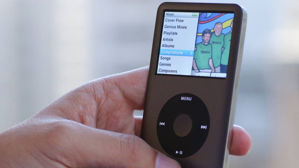 Saudades do iPod? Há uma app que traz de volta este gadget para o iPhone