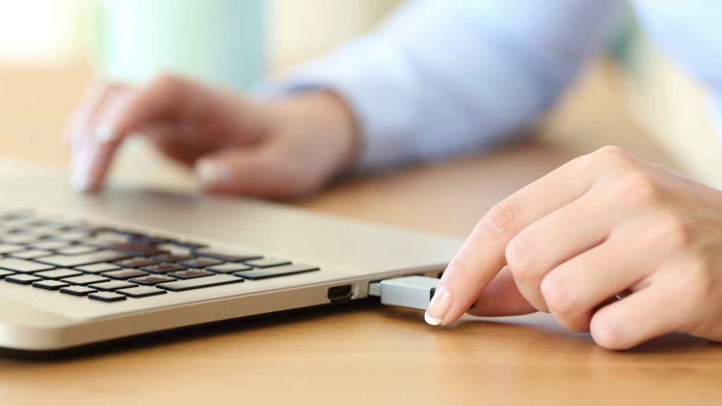 Dica: Como bloquear a escrita em qualquer pen USB no Windows 10