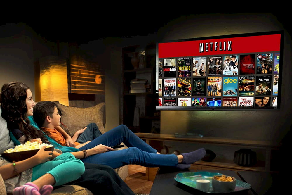Aproveite o entretenimento Netflix e Disney+ ilimitado neste Natal