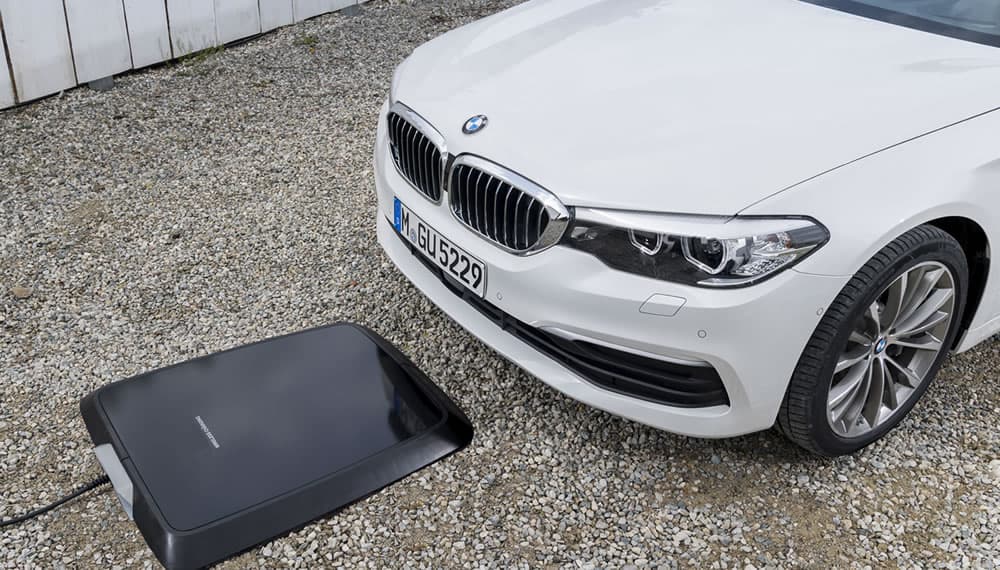 Reino Unido aposta em carregadores sem fio para carros elétricos nas ruas