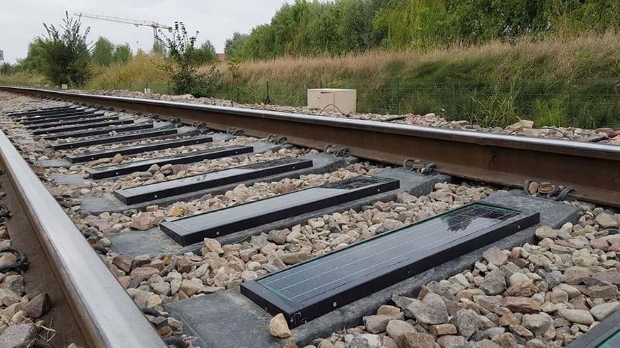 Greenrail ou o conceito de transformar as linhas férreas em produtoras de energia limpa