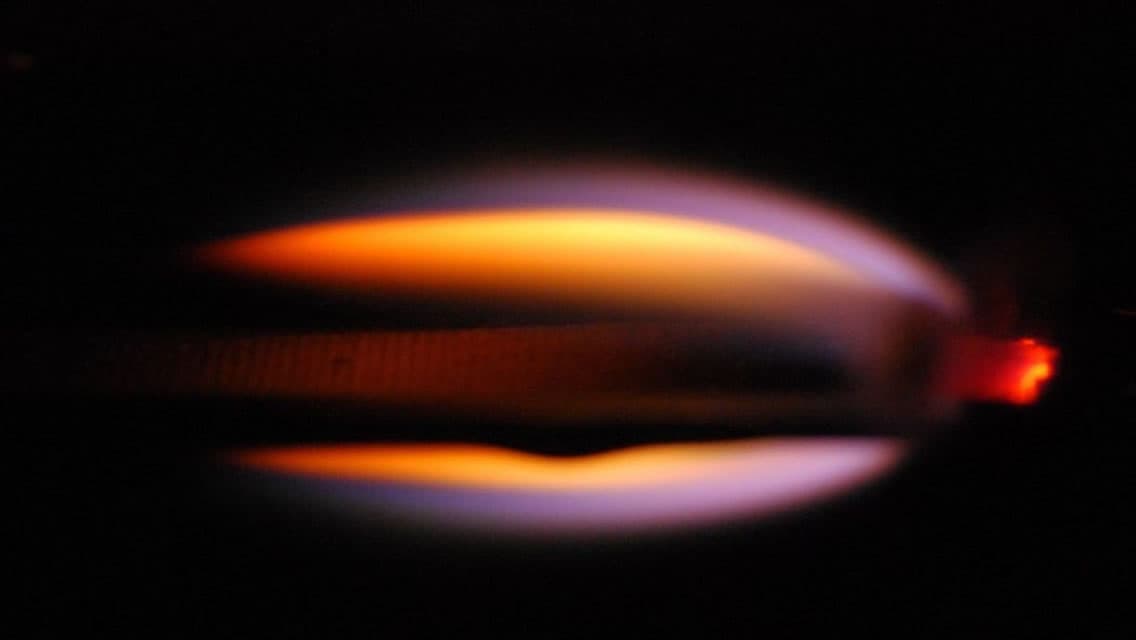 NASA: Experiências mostram que o fogo no espaço é mais perigoso que na Terra
