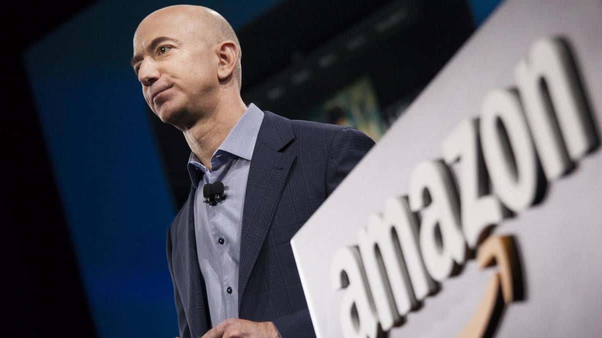 Jeff Bezos abandona cargo de CEO da Amazon em julho