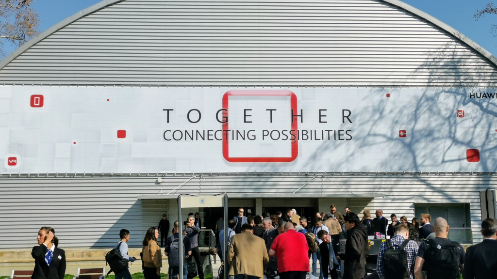 Preparados para conhecer o que a Huawei tem para apresentar? Siga aqui