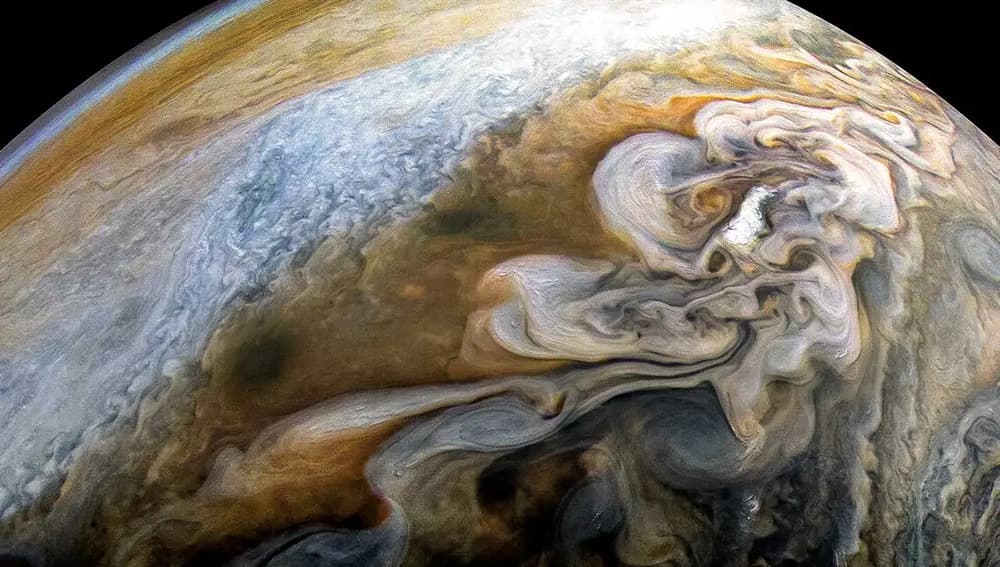 Sonda Juno da NASA desvenda mais um pouco do mistério da água em Júpiter