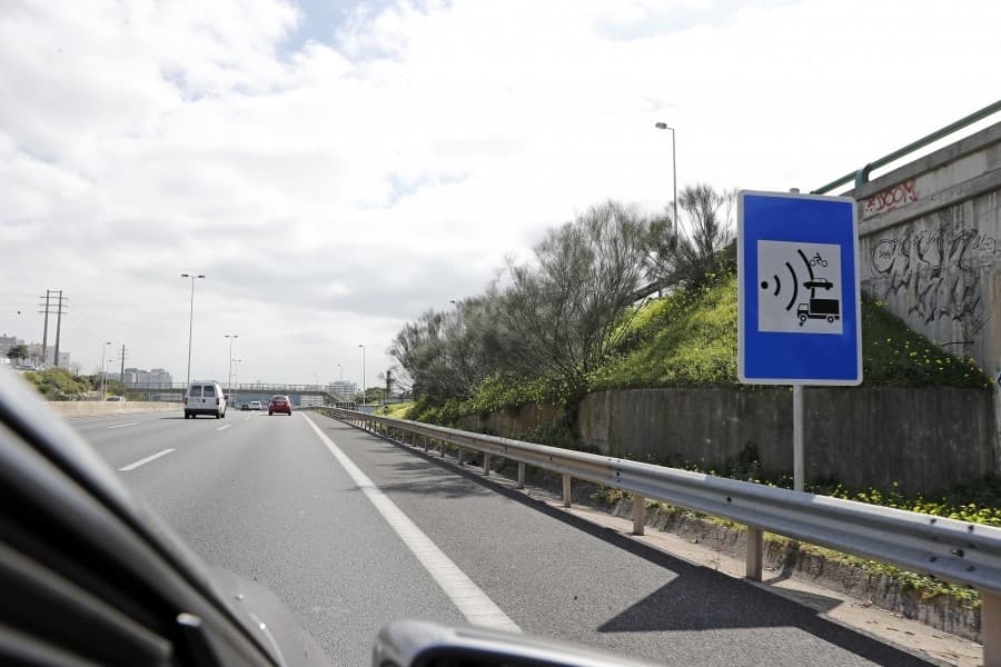 Radares de velocidade já detetam quem trava e depois acelera