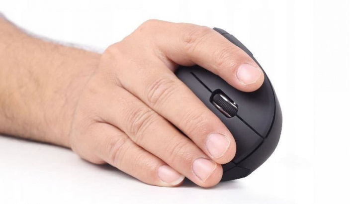 Imagem da ergonomia a usar este rato wireless