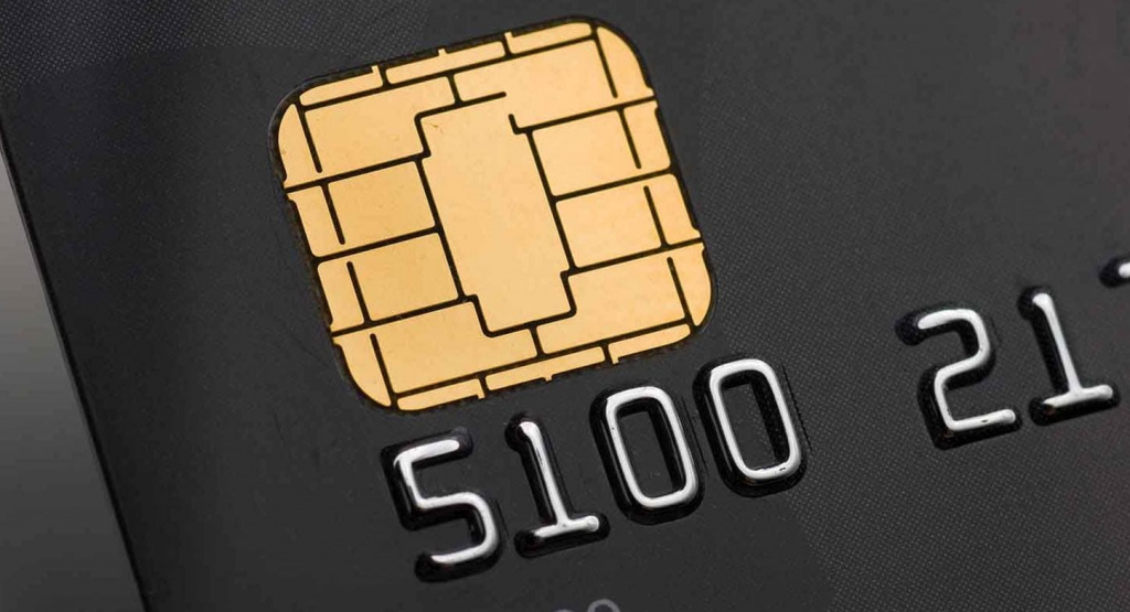 À espera do seu cartão bancário! A culpa é do Coronavírus
