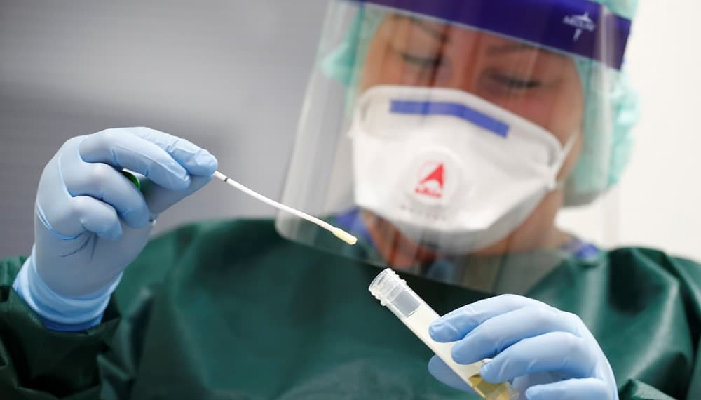 Cientistas em Londres oferecem quatro mil euros a quem quiser contrair o COVID-19