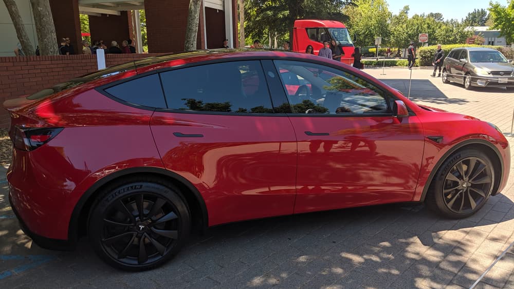 Tesla Model Y traz uma bomba… que ninguém contava!